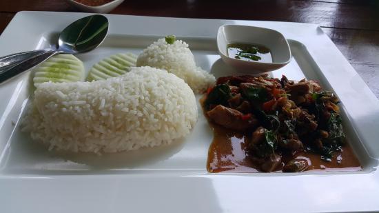 Tamnanped Restaurant