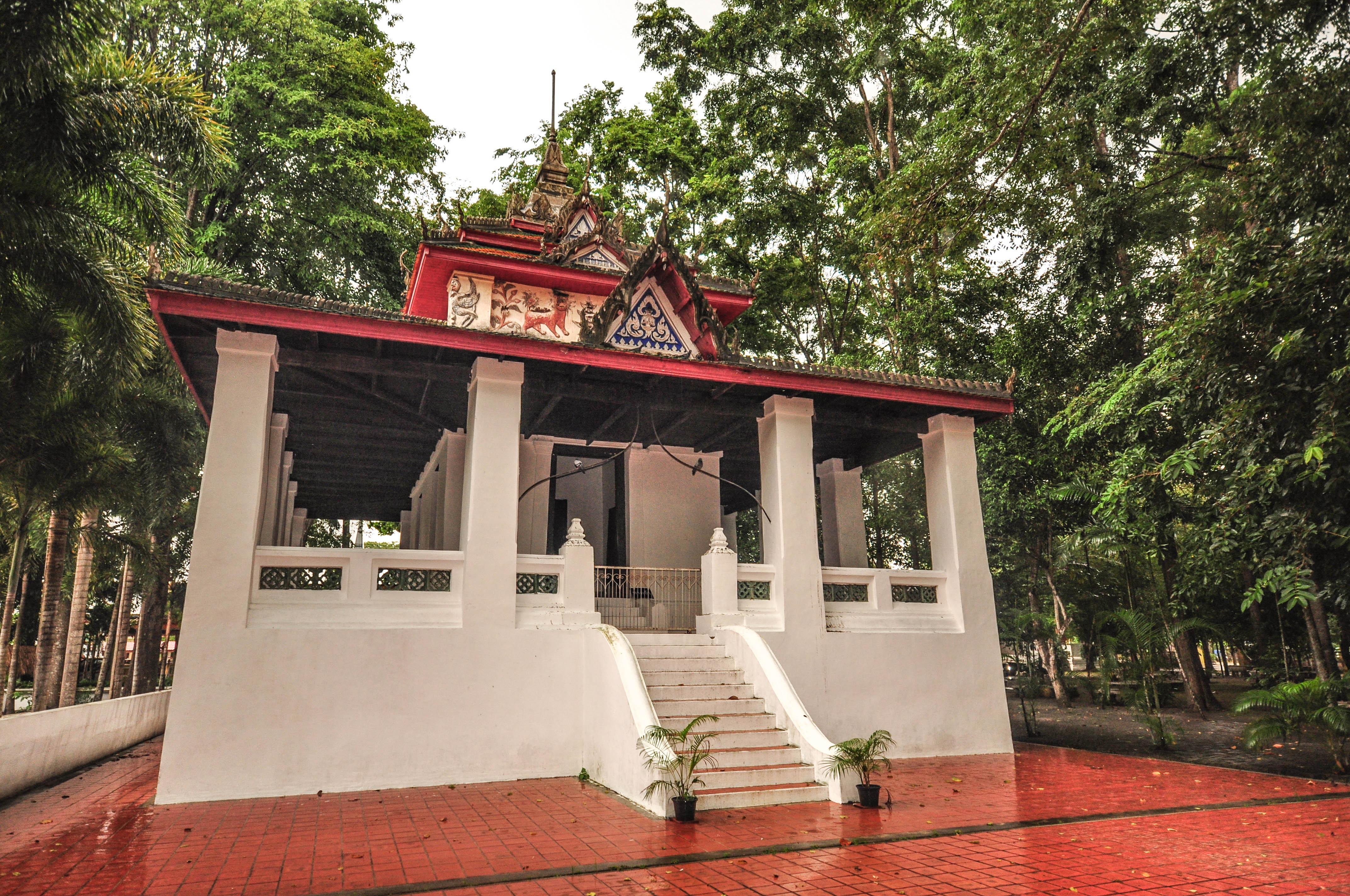 Wat Ban Khai
